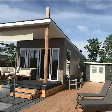 Chalet 561 Op Recreatiepark De Wielen Sint Maarten